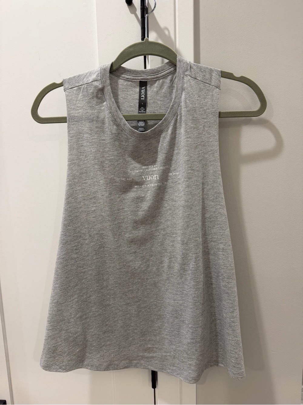 Vuori Tank Size Large Grey